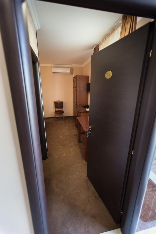 Express Residence Brăila Eksteriør bilde